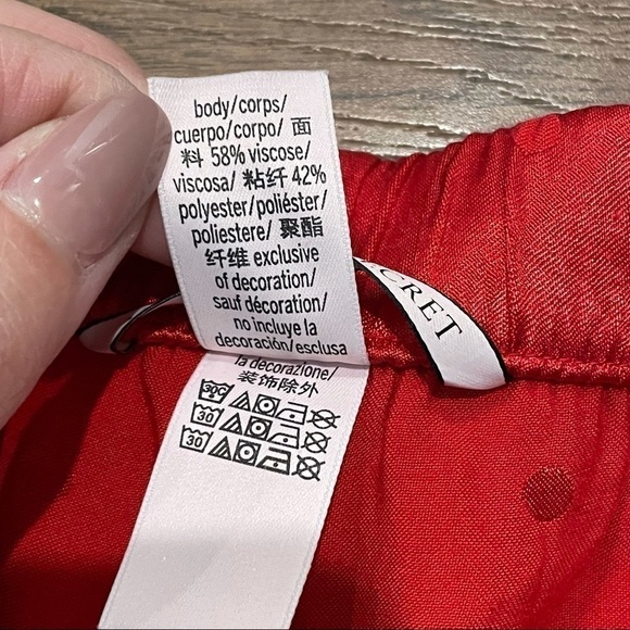 Victoria’s Secret Red Polka Dot Valentines Day Sleep Shorts - Picture 6 of 8